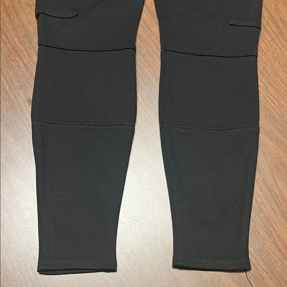 Joe’s‎ Black Cargo Pants, size 27 - Picture 7 of 10
